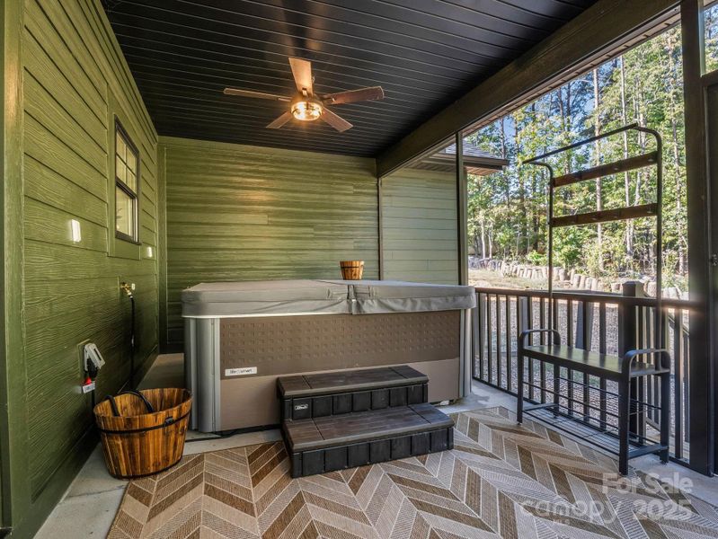 Exterior details and patio area of a home in , Columbus (Image 23).