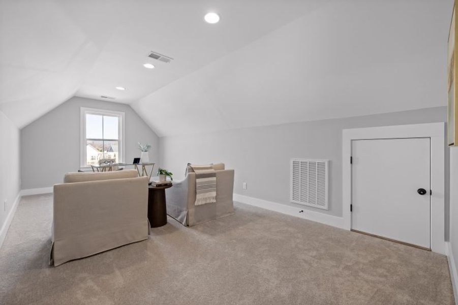 Representative furnished interior of a home built from the Ivy Springs by Riverstone Construction, LLC in Faith View, Ooltewah (Image 39). Representative furnished interior of a home built from the Ivy Springs by Riverstone Construction, LLC in Faith View, Ooltewah (Image 39).
