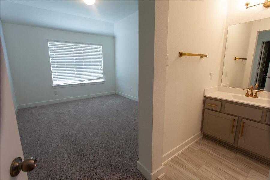 Spacious, unfurnished interior of a new home in Candela, Richmond (Image 14).