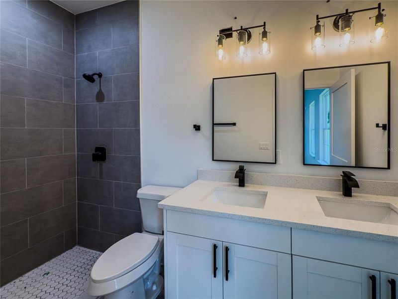 Furnished interior view inside a new home in , Ocala (Image 10).