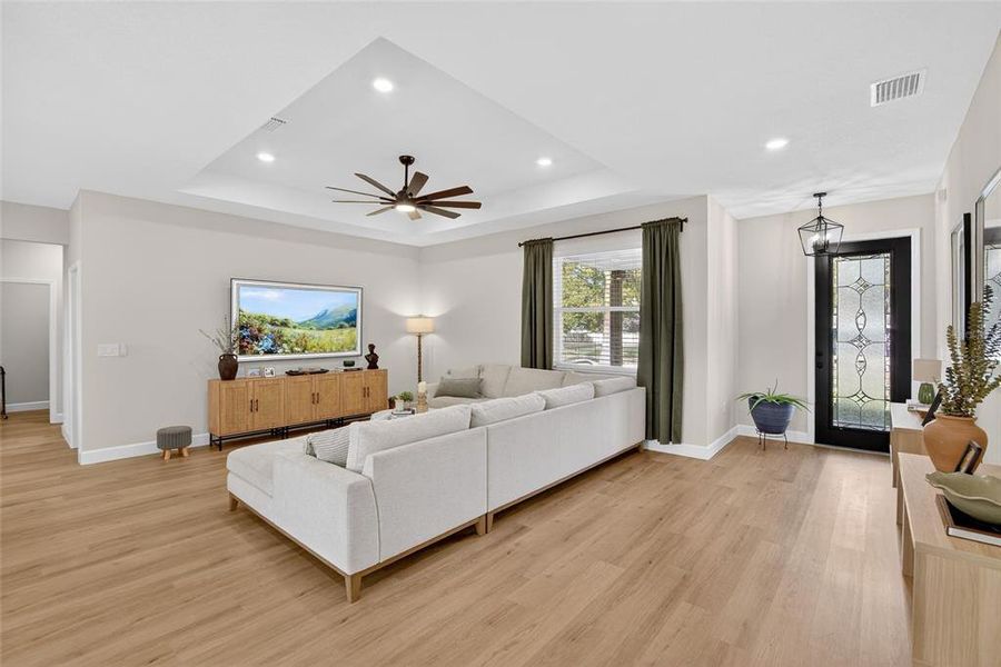 Furnished interior view inside a new home in , Plant City (Image 7).