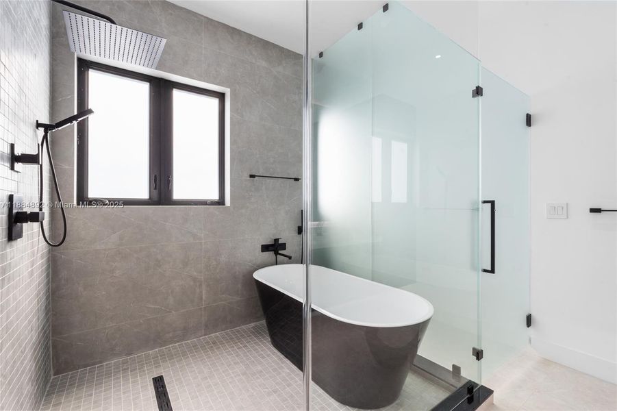 Furnished interior view inside a new home in , Coral Gables (Image 18).