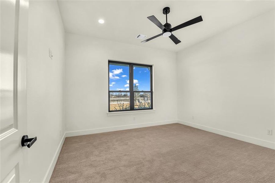 Spacious, unfurnished interior of a new home in , Aledo (Image 33).