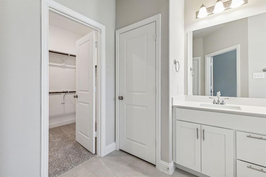 Furnished interior view inside a new home in Villas of Middleton, Plano (Image 5). Furnished interior view inside a new home in Villas of Middleton, Plano (Image 5).