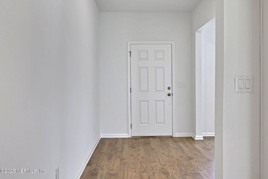 Spacious, unfurnished interior of a new home in Cordova Palms, St. Augustine (Image 11).