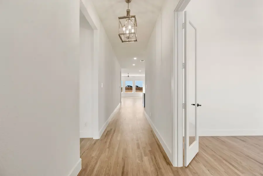 Spacious, unfurnished interior of a new home in Settlers Glen, New Fairview (Image 22). Spacious, unfurnished interior of a new home in Settlers Glen, New Fairview (Image 22).