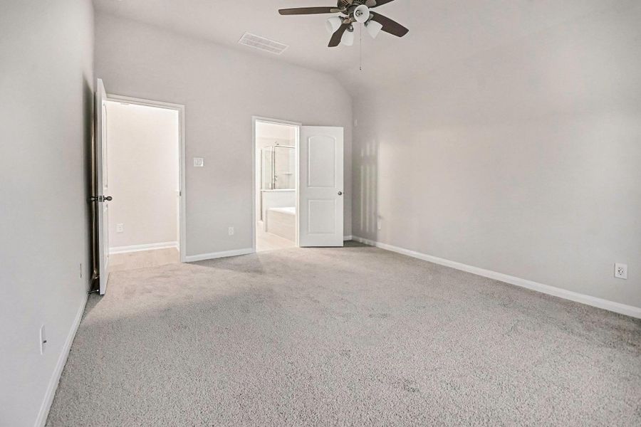 Spacious, unfurnished interior of a new home in , Bay City (Image 19). Spacious, unfurnished interior of a new home in , Bay City (Image 19).