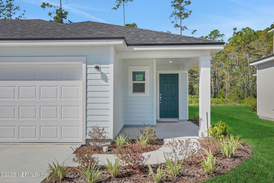 Exterior details and patio area of a home in Cordova Palms, St. Augustine (Image 20).