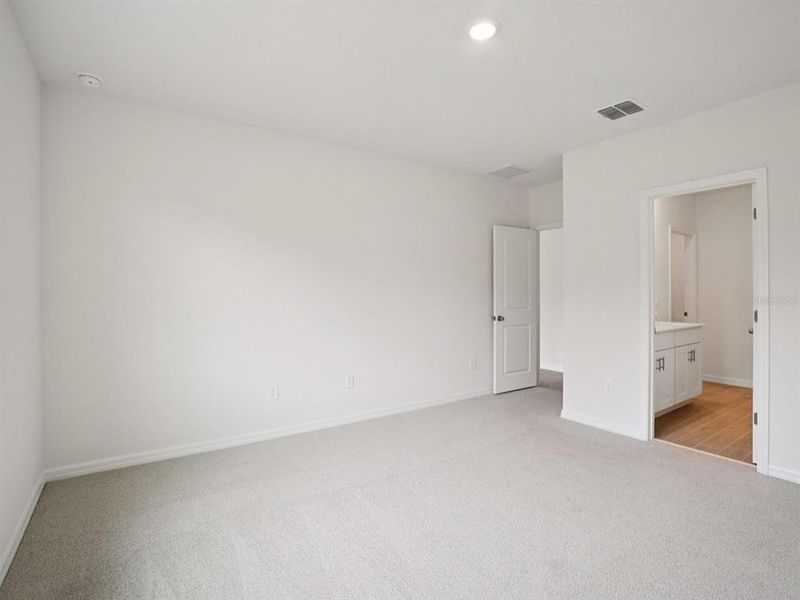 Spacious, unfurnished interior of a new home in Salt Meadows - Classic Series, Parrish (Image 8).