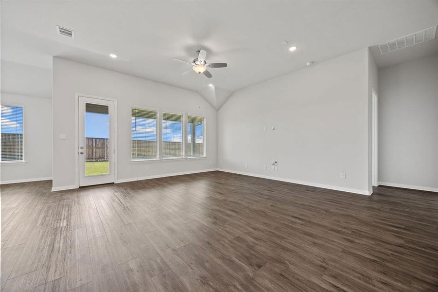 6-web-or-mls-609-bonnie-rose-ln 6-web-or-mls-609-bonnie-rose-ln