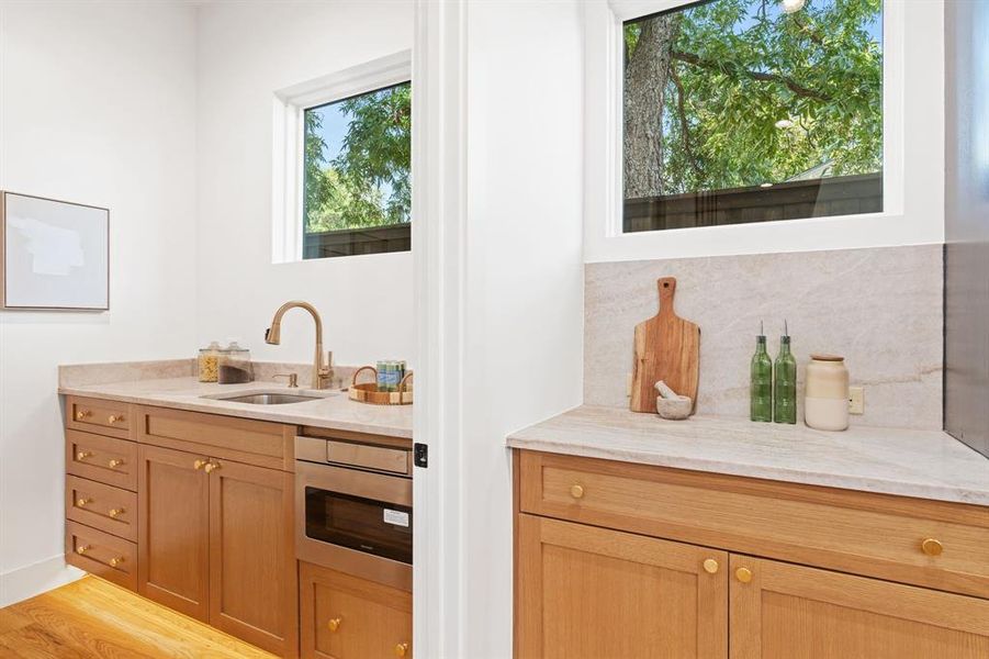 Furnished interior view inside a new home in , Dallas (Image 8). Furnished interior view inside a new home in , Dallas (Image 8).