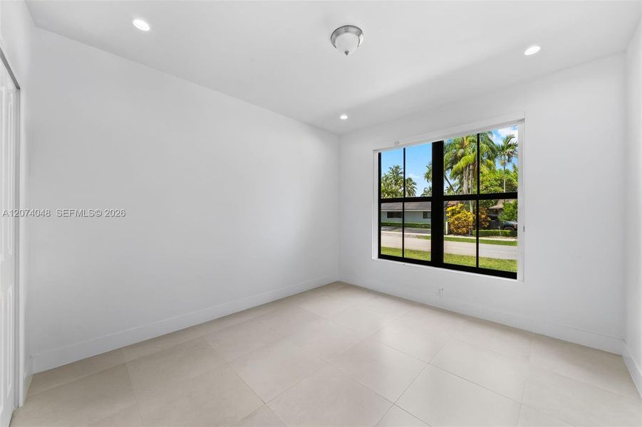 Spacious, unfurnished interior of a new home in , Palmetto Bay (Image 22). Spacious, unfurnished interior of a new home in , Palmetto Bay (Image 22).