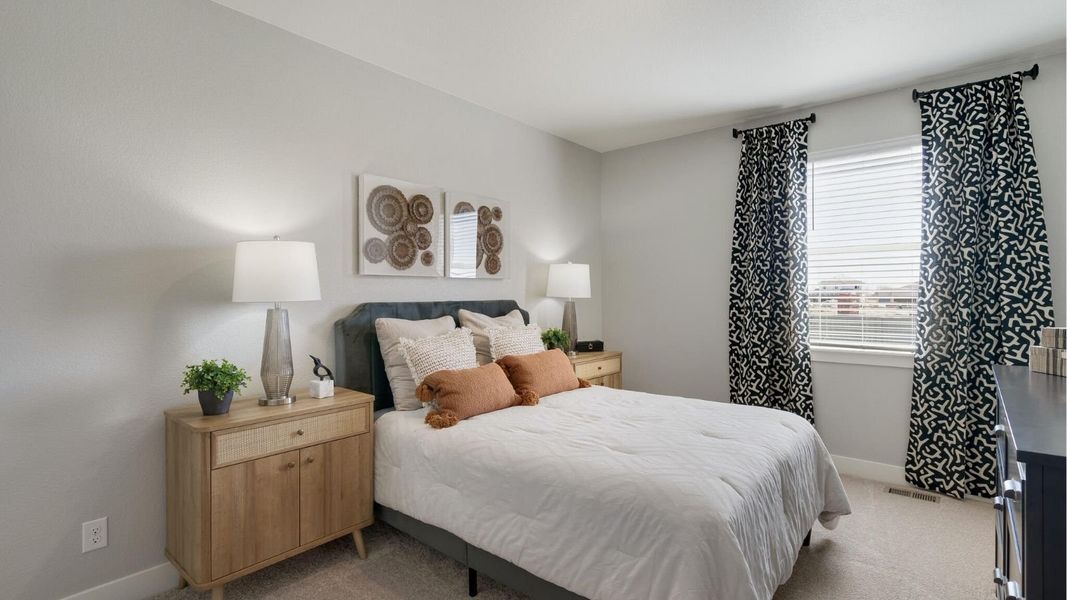 Furnished interior view inside a new home in Vantage, Berthoud (Image 17).