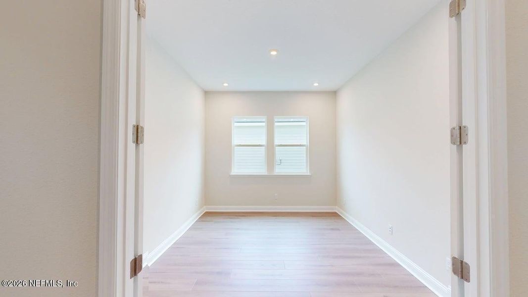 Spacious, unfurnished interior of a new home in RiverTown, St. Johns (Image 19).