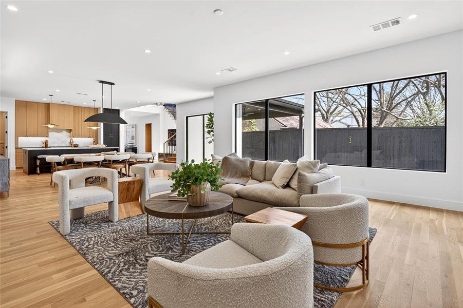 Furnished interior view inside a new home in , Dallas (Image 7).