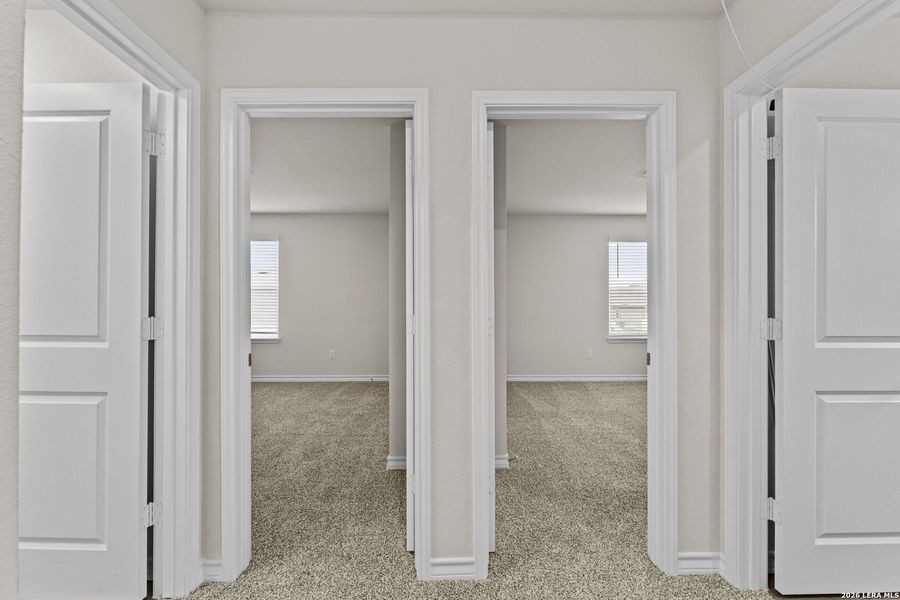 Spacious, unfurnished interior of a new home in Laurel Vistas, San Antonio (Image 13).