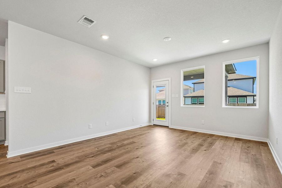 Spacious, unfurnished interior of a new home in Eastwood at Sonterra, Jarrell (Image 30). Spacious, unfurnished interior of a new home in Eastwood at Sonterra, Jarrell (Image 30).
