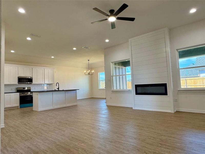 Spacious, unfurnished interior of a new home in , Abilene (Image 5).