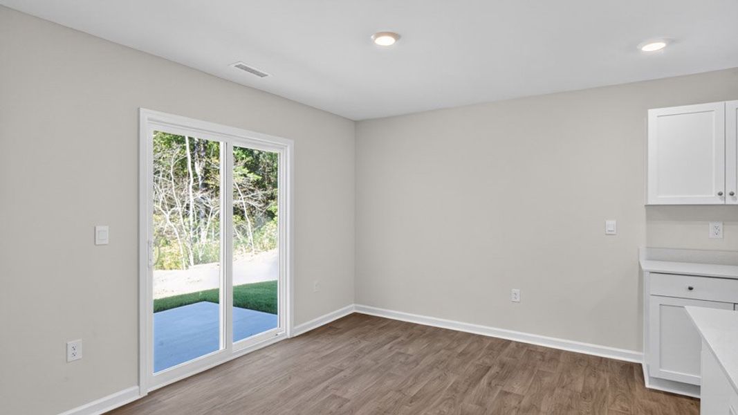 Spacious, unfurnished interior of a new home in Olive Branch, Clayton (Image 17).