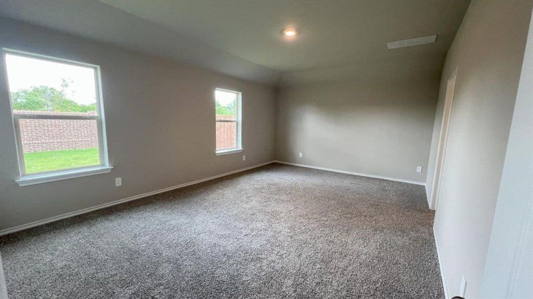 Spacious, unfurnished interior of a new home in Rosewood at Beltmill, Fort Worth (Image 11). Spacious, unfurnished interior of a new home in Rosewood at Beltmill, Fort Worth (Image 11).