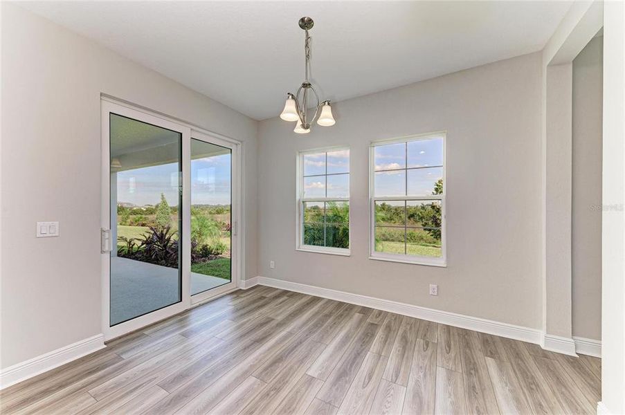 Spacious, unfurnished interior of a new home in Mirada, San Antonio (Image 22).