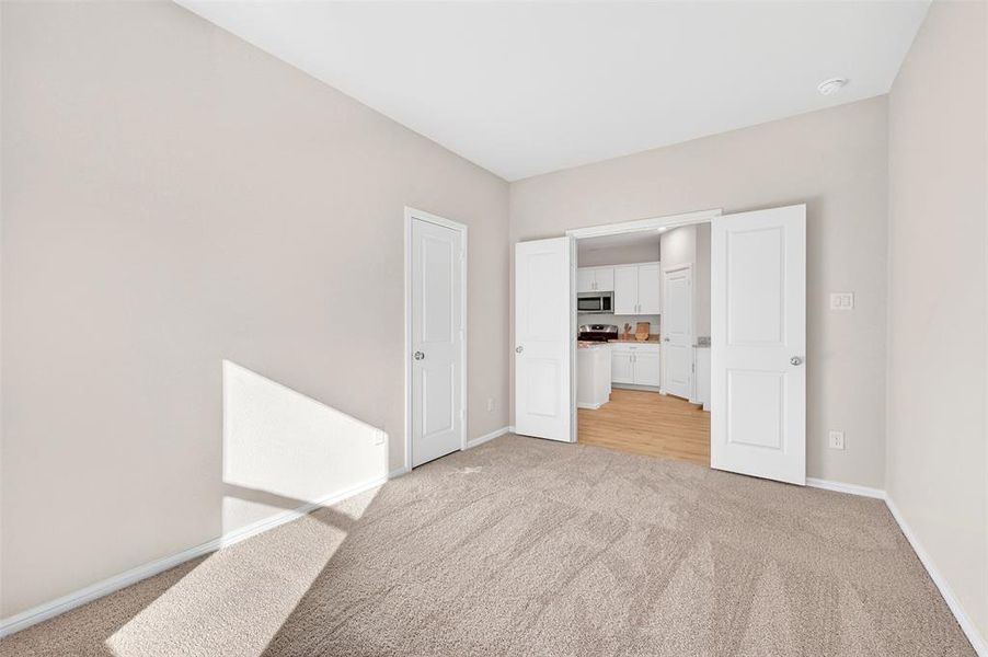Spacious, unfurnished interior of a new home in Forest Park, Princeton (Image 36).