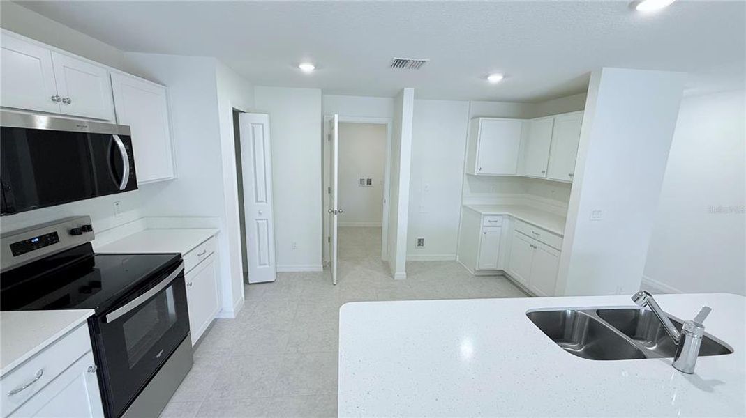 Furnished interior view inside a new home in Palm Coast, Palm Coast (Image 5).