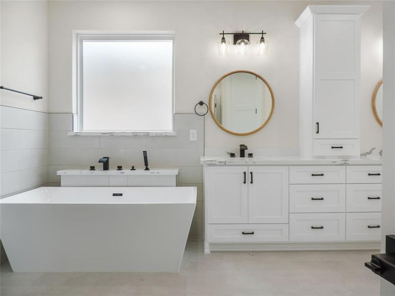 Similar Master Bathroom in a Home Built by Tx Best Home Builders