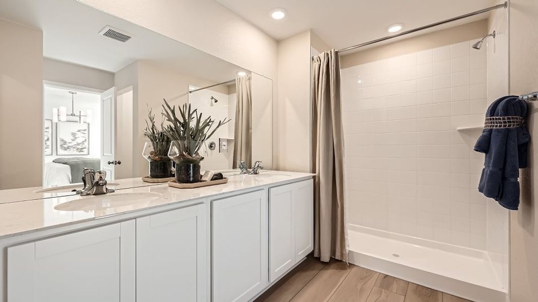 Juniper owners bathroom