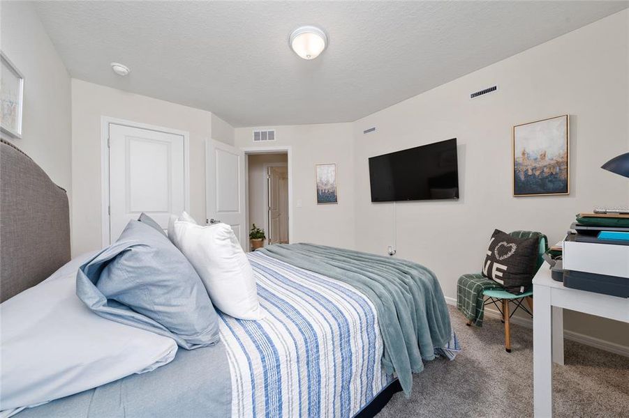 Furnished interior view inside a new home in , Davenport (Image 14).