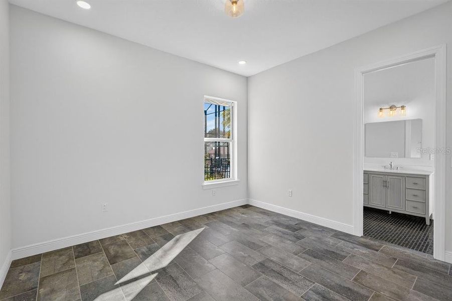 Spacious, unfurnished interior of a new home in , Palm Coast (Image 52).