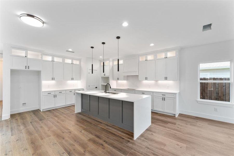 Furnished interior view inside a new home in , Dallas (Image 10). Furnished interior view inside a new home in , Dallas (Image 10).