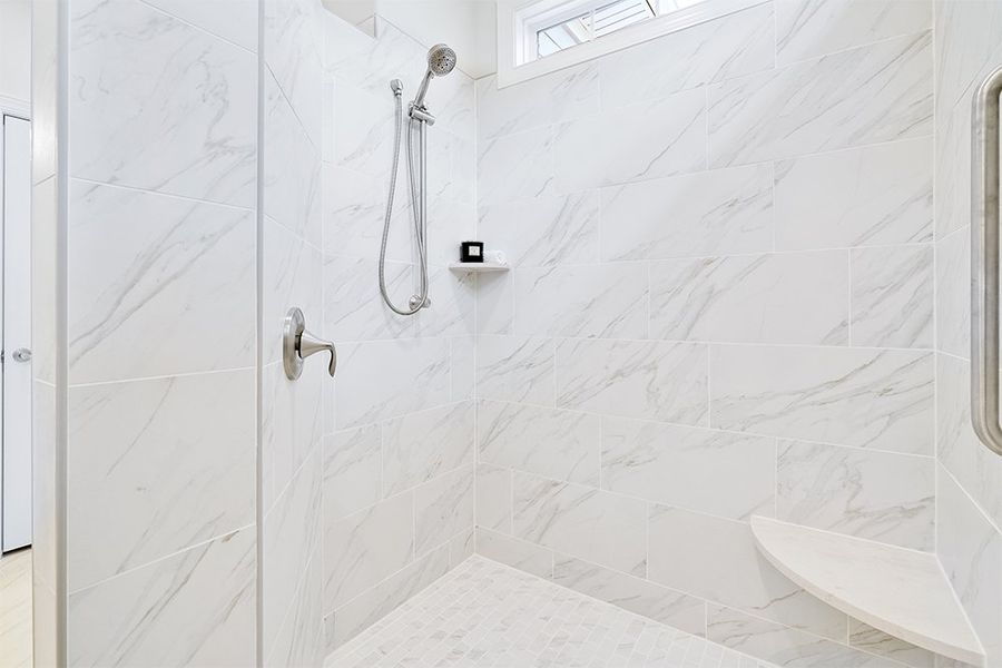 Shelter Bay, Master Bathroom