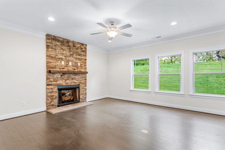 Representative unfurnished interior of a home built from the Kendall Lux by Keystone Homes NC in Weybridge, Burlington (Image 20).