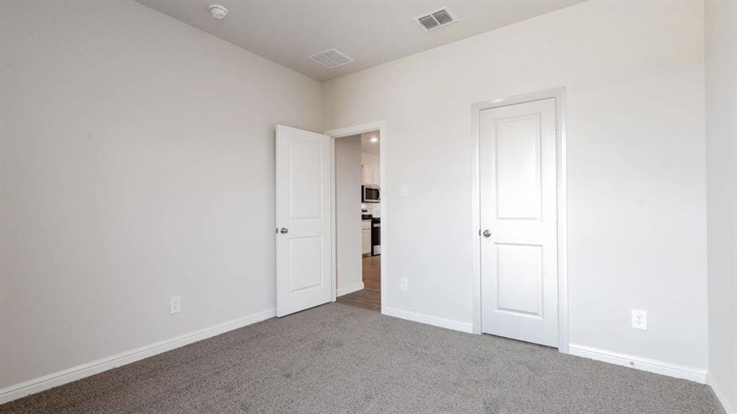 Spacious, unfurnished interior of a new home in Springhill South, Boyd (Image 17).