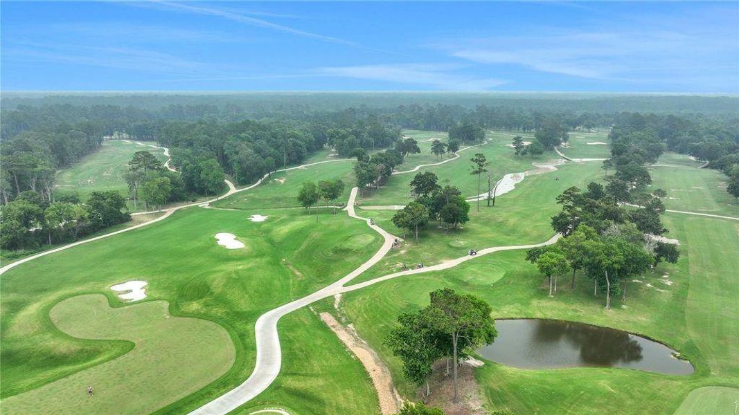 Neighborhood Connects to Eagle Point Golf Course