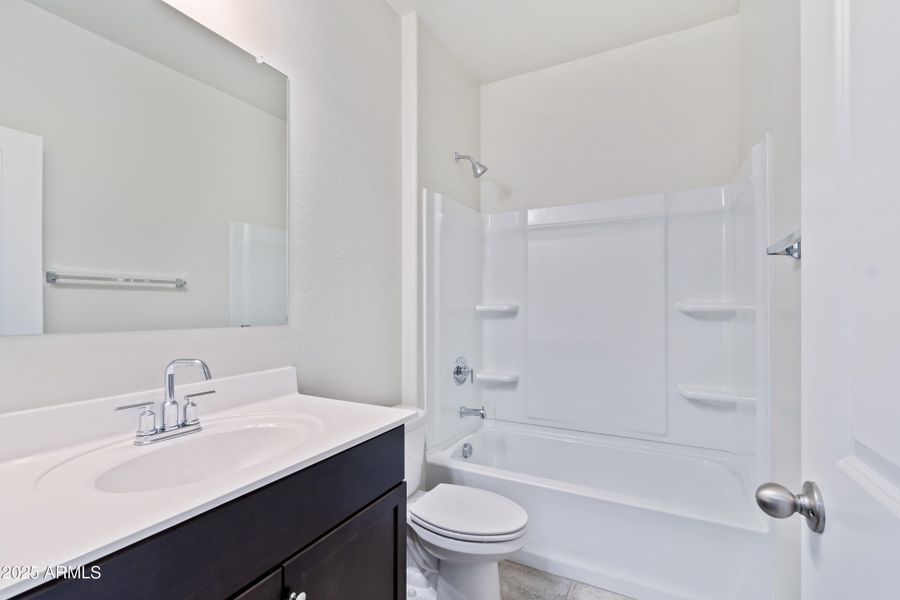 Lakeway bathroom (2)