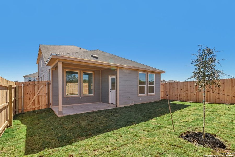 Exterior details and patio area of a home in Summerlin: Eventide Collection, San Antonio (Image 4).