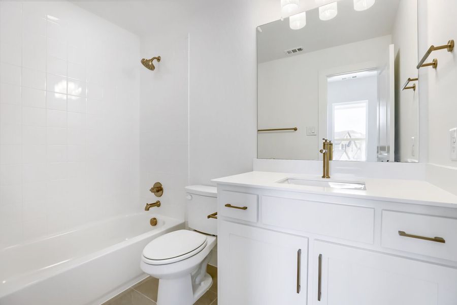 791 Falls - Full Bathroom