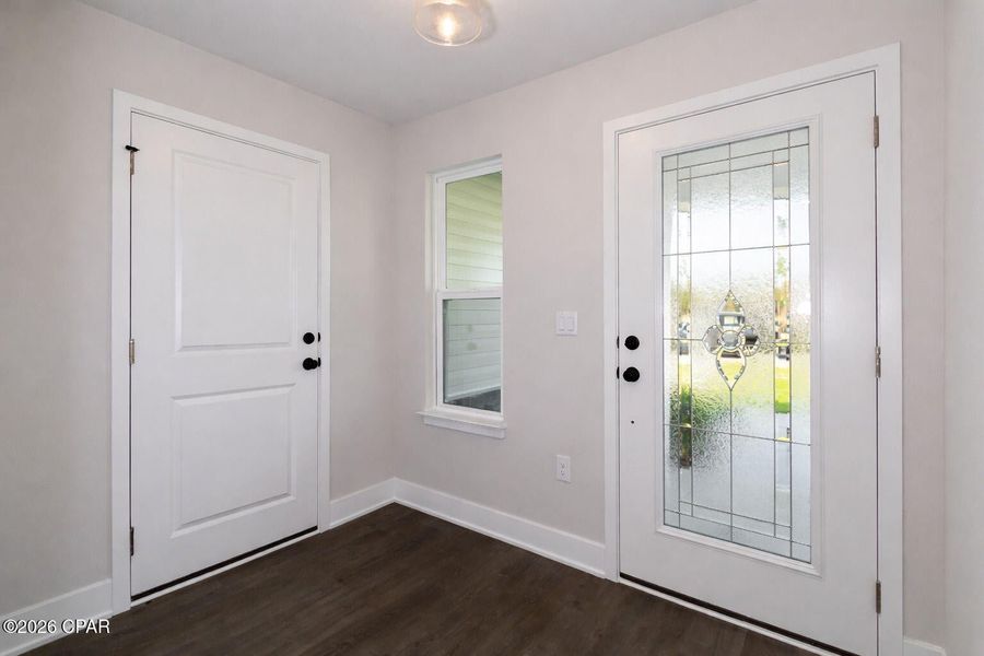Spacious, unfurnished interior of a new home in Fox Glenn, Panama City (Image 9).