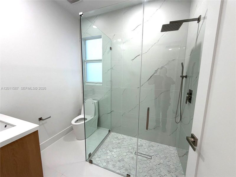 Furnished interior view inside a new home in , Lehigh Acres (Image 7).