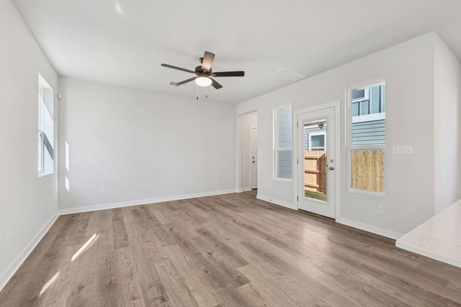 Spacious, unfurnished interior of a new home in The Hollows at Avery Centre, Round Rock (Image 22).