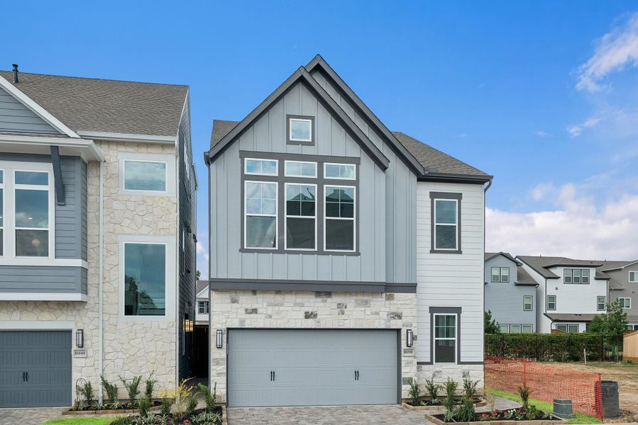 Welcome to The Bermuda by David Weekley Homes. Move-In-Ready Now!