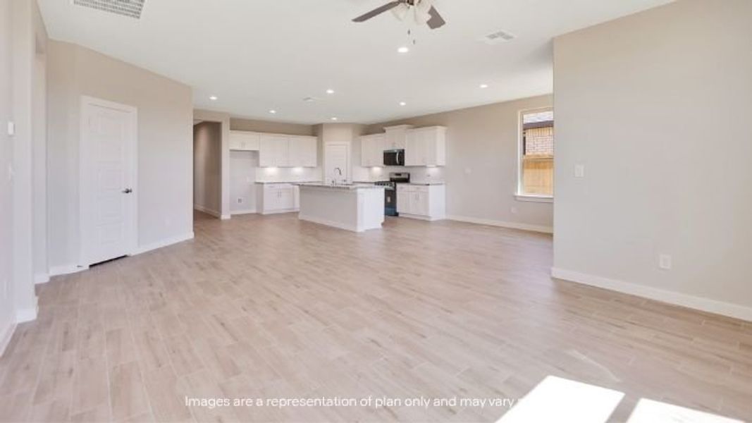 Representative unfurnished interior of a home built from the Blanco by D.R. Horton in Homestead at Parks Bell Ranch, Odessa (Image 13).