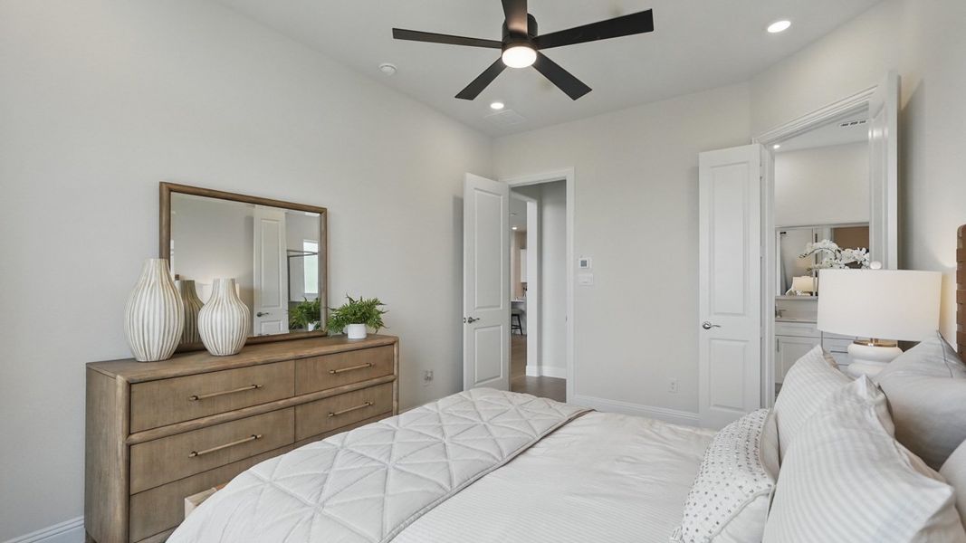 Representative furnished interior of a home built from the LARIAT by D.R. Horton in Clearview Ranch, Royse City (Image 25). Representative furnished interior of a home built from the LARIAT by D.R. Horton in Clearview Ranch, Royse City (Image 25).