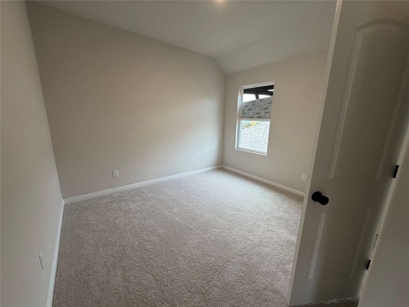 Spacious, unfurnished interior of a new home in Cannon Ranch 40s, Dripping Springs (Image 22).