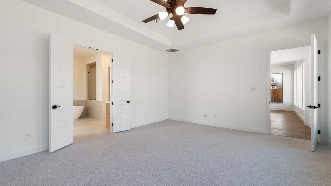 Spacious, unfurnished interior of a new home in Sonoma Verde, McLendon-Chisholm (Image 18).