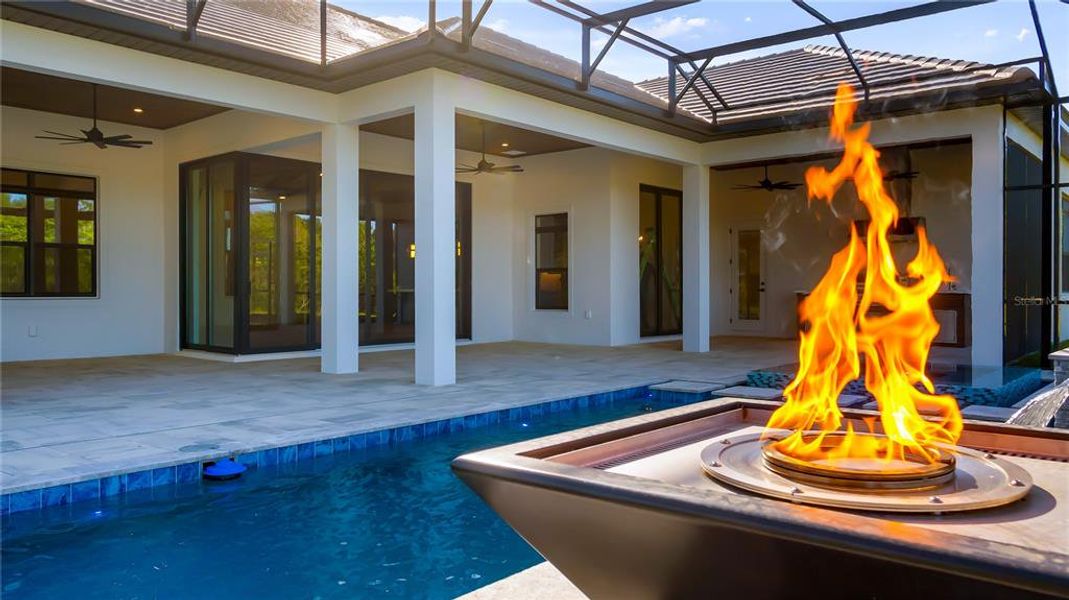 Exterior details and patio area of a home in , Sorrento (Image 4).