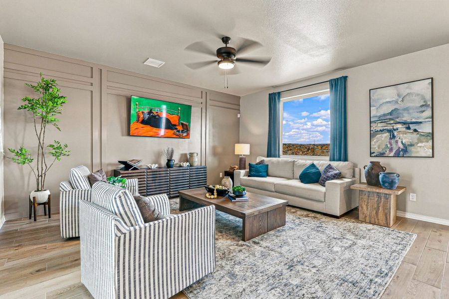 Furnished interior view inside a new home in Paseos Del Este, Horizon City (Image 17).
