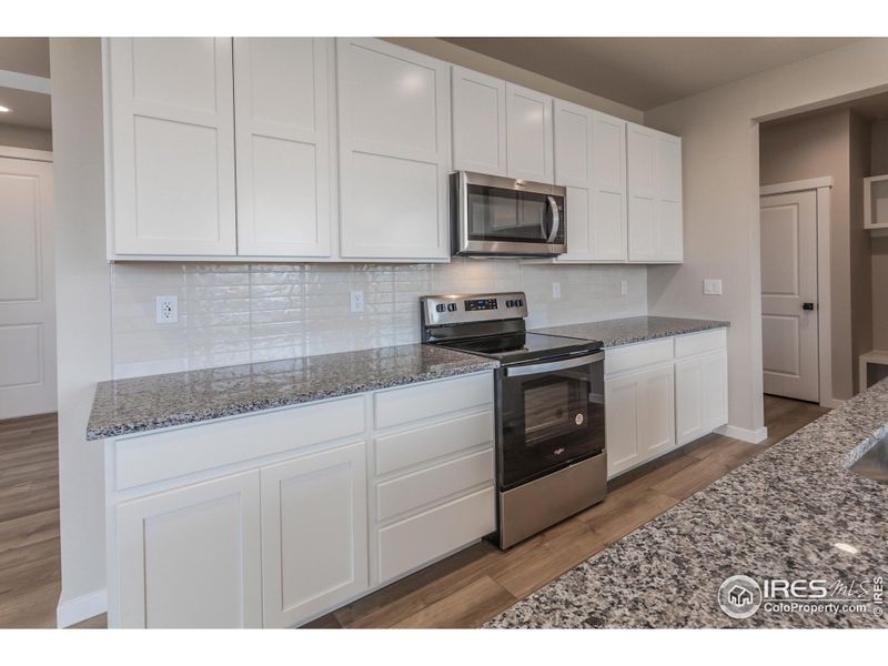 Furnished interior view inside a new home in Promontory Point, Greeley (Image 15). Furnished interior view inside a new home in Promontory Point, Greeley (Image 15).